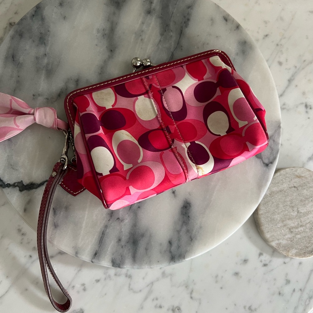 Vintage Satin Coach Wrislet Purse with heart Charm Women's Clutch